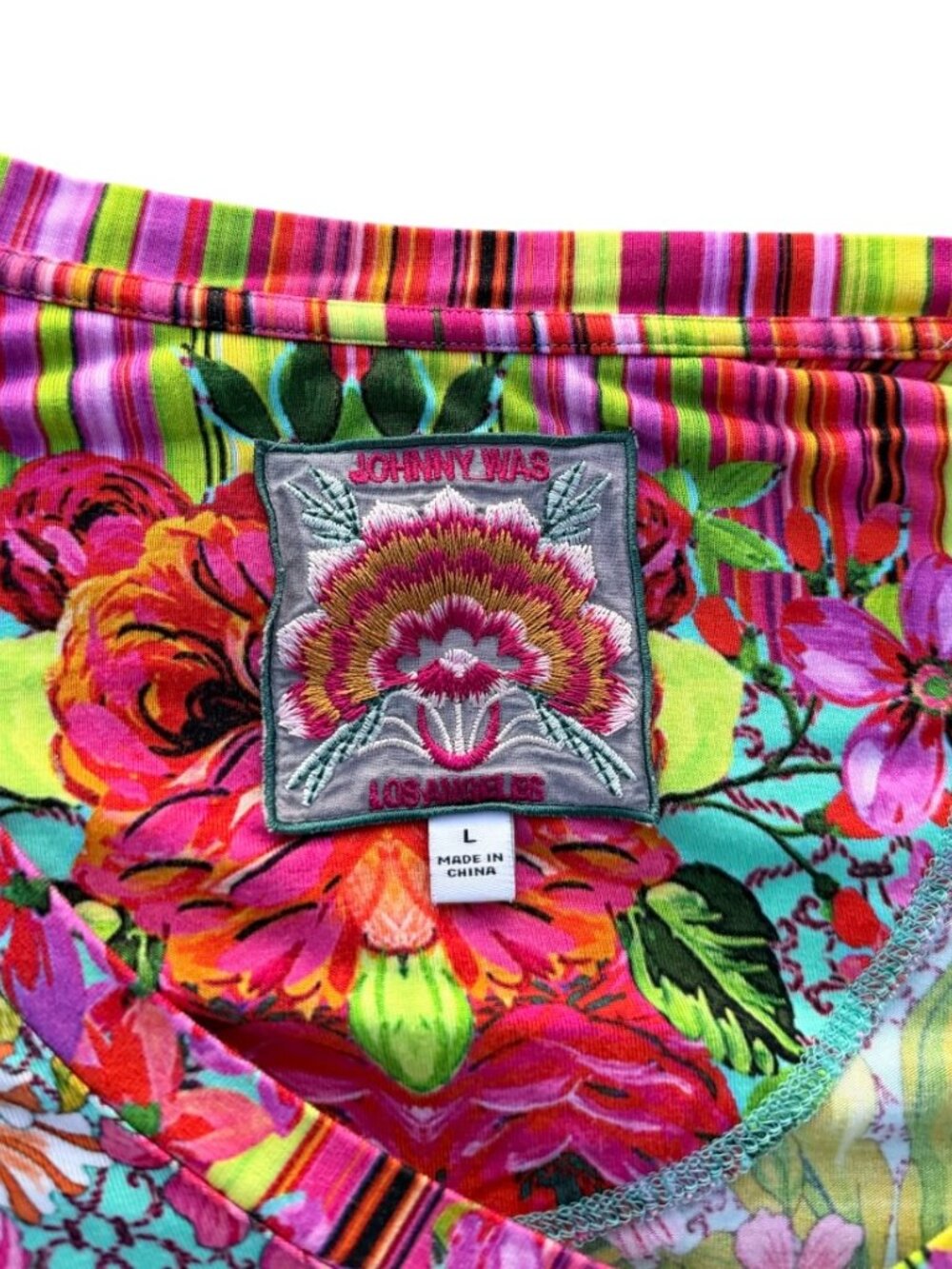Johnny Was Floral Bamboo V-Neck Bohemian Jersey Top | Women’s Size L - Picture 11 of 13